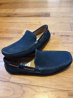 1901 Men's Navy Suede Slip-On Driving Loafers with Brown Accents